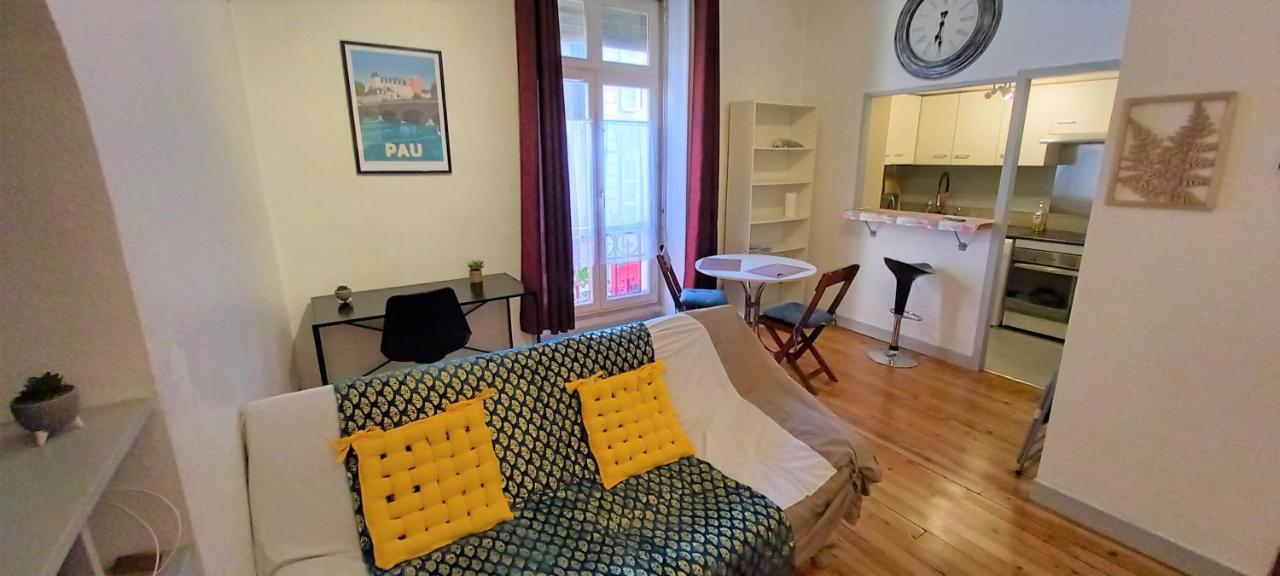 Le Gambetta T2 Cosy Hypercentre Wifi Fibre Avec Parking Lägenhet Pau Exteriör bild