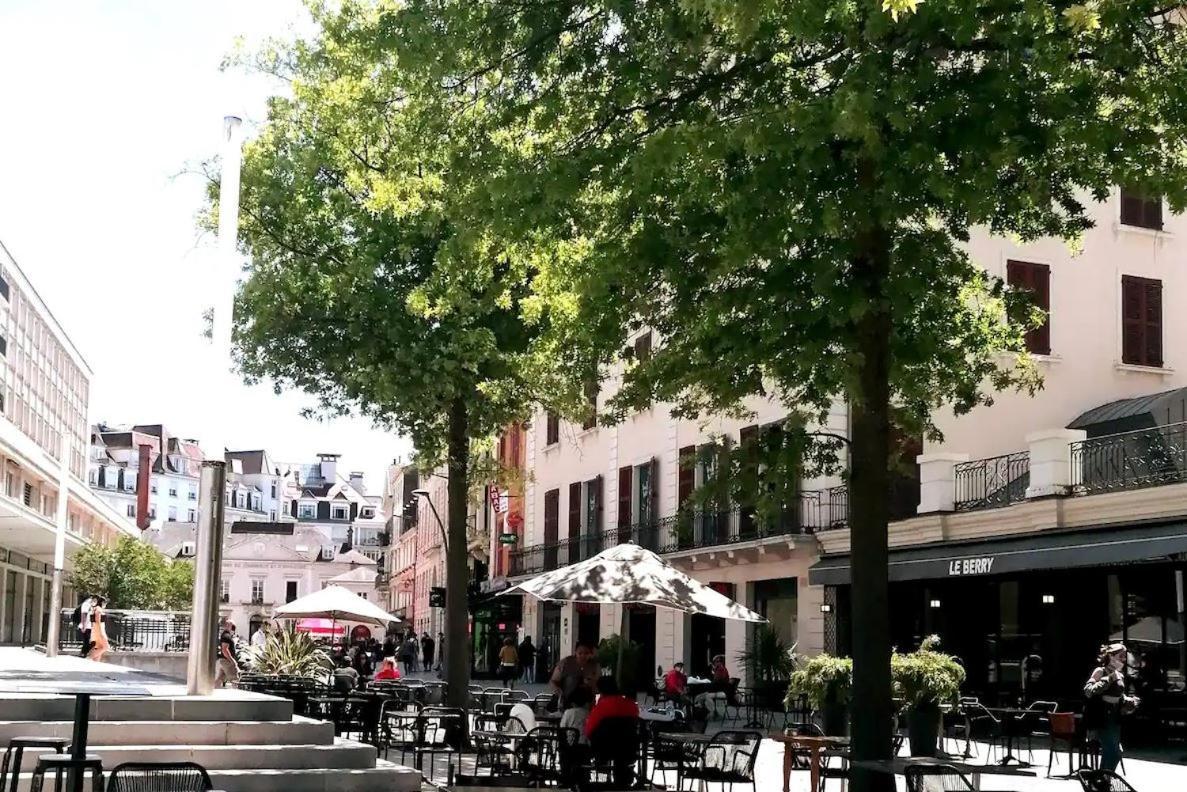 Le Gambetta T2 Cosy Hypercentre Wifi Fibre Avec Parking Lägenhet Pau Exteriör bild